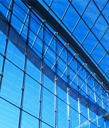 Photo：All winter gardens are vertically covered by a highly transparent cable net facade system and by a double-glazed vaulted roof in a stainless steel shell.